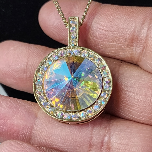 Gold Iridescent Crystal Pendant with Chain and Earrings Set - Picture 3 of 8